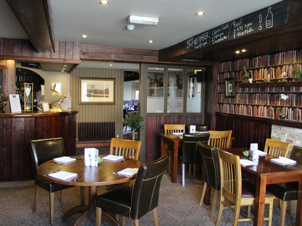 The Angel At Topcliffe Exterior foto